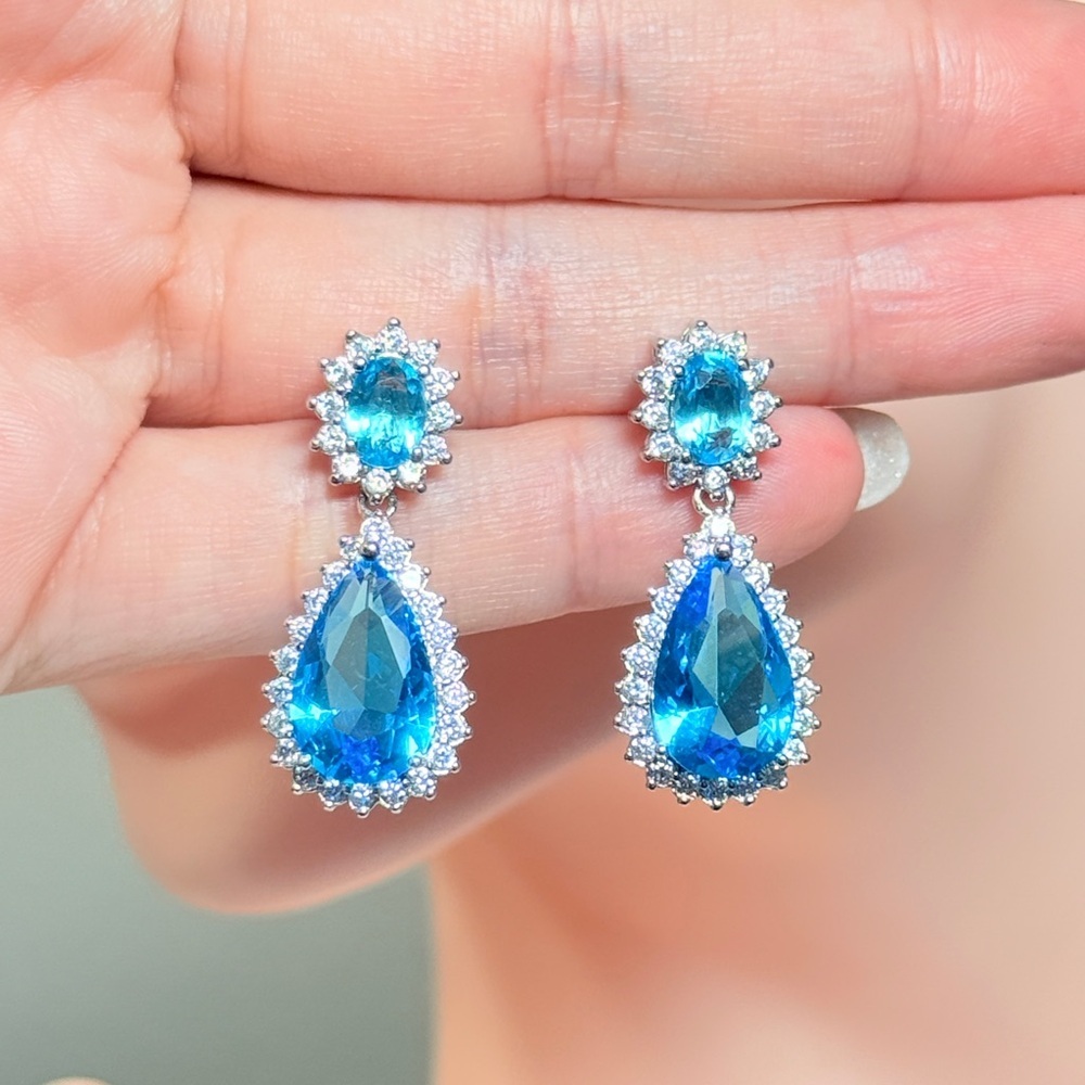 ⚜️ Elegant Blue and Silver Drop Earrings - Picture 6 of 6